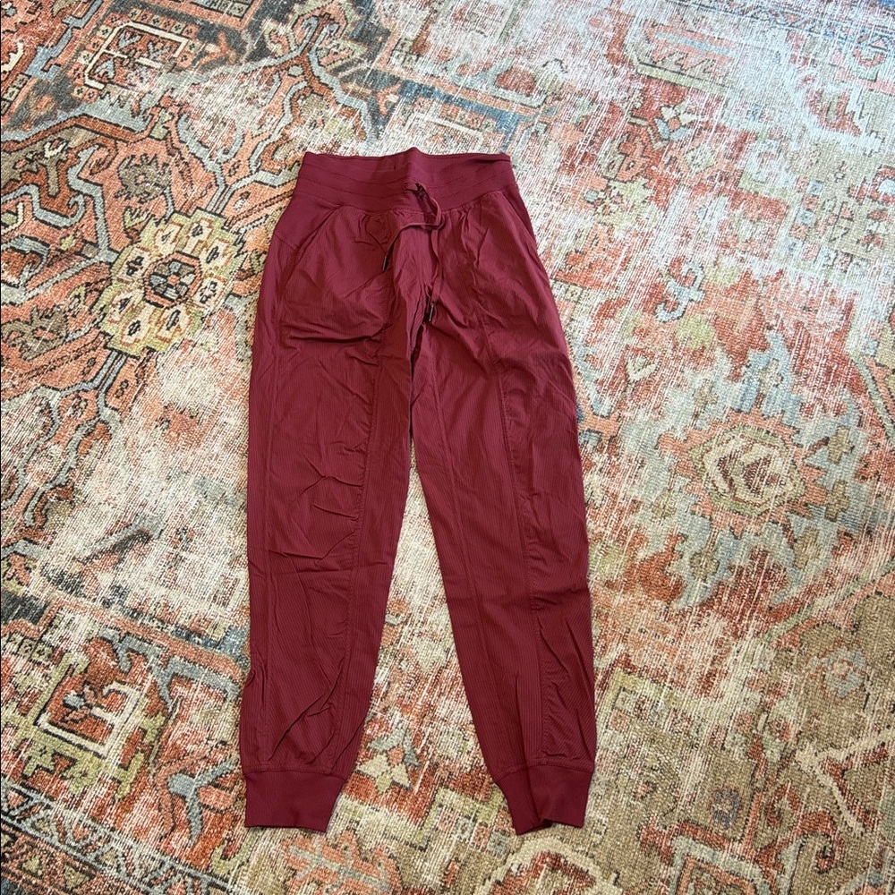 Lululemon Dance Studio Jogger size 4